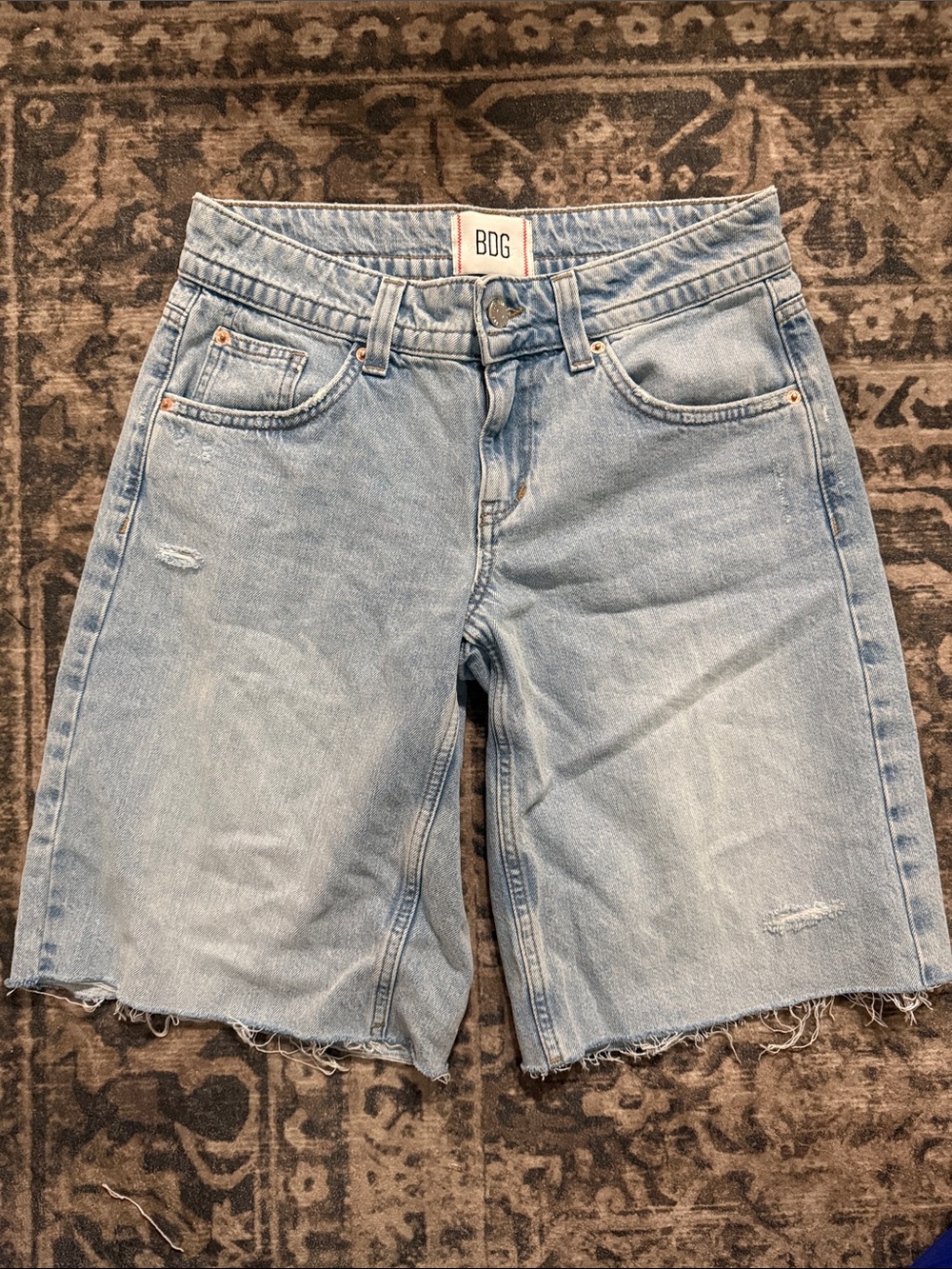 BDG Light wash, mid/low rise denim jorts